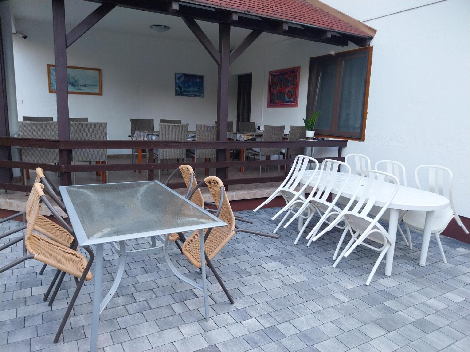 Fenyves Vendeghaz - Siofok Apartment Exterior photo